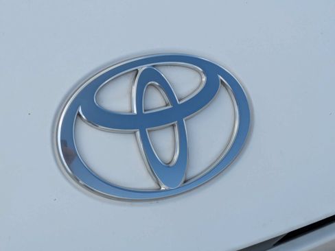 Used 2025 Toyota Camry LE FWD image 13