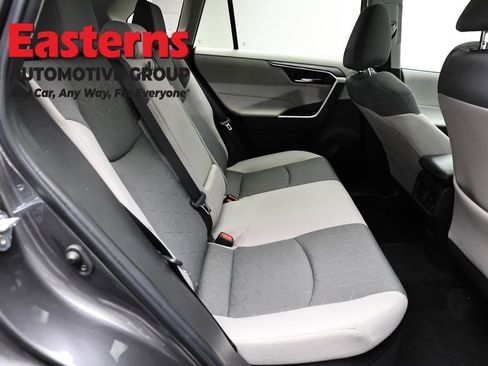 Used 2022 Toyota RAV4 XLE w/ Convenience Package AWD/4WD image 25
