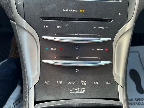 Used 2014 Lincoln MKZ AWD w/ Equipment Group 102A Reserve image 27