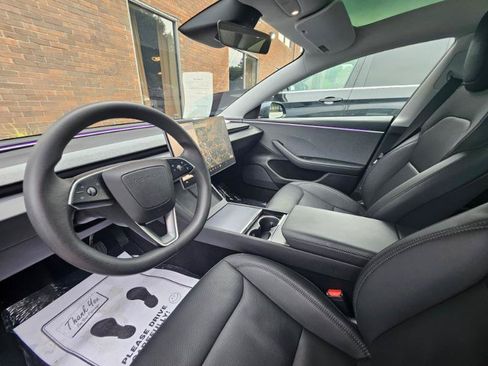 Used 2024 Tesla Model 3 Standard Range RWD image 37
