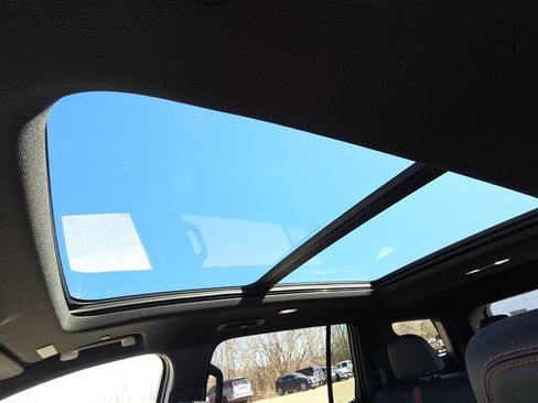 New 2026 Chevrolet Traverse RS image 26