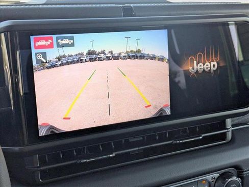 New 2025 Jeep Gladiator Rubicon image 13