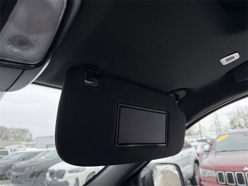 Used 2022 Dodge Durango GT image 36