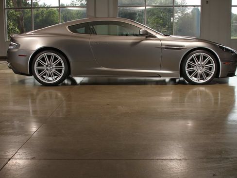 Used 2009 Aston Martin DBS Coupe RWD image 14