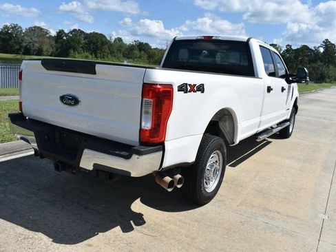 Used 2019 Ford F250 XL w/ Power Equipment Group image 4