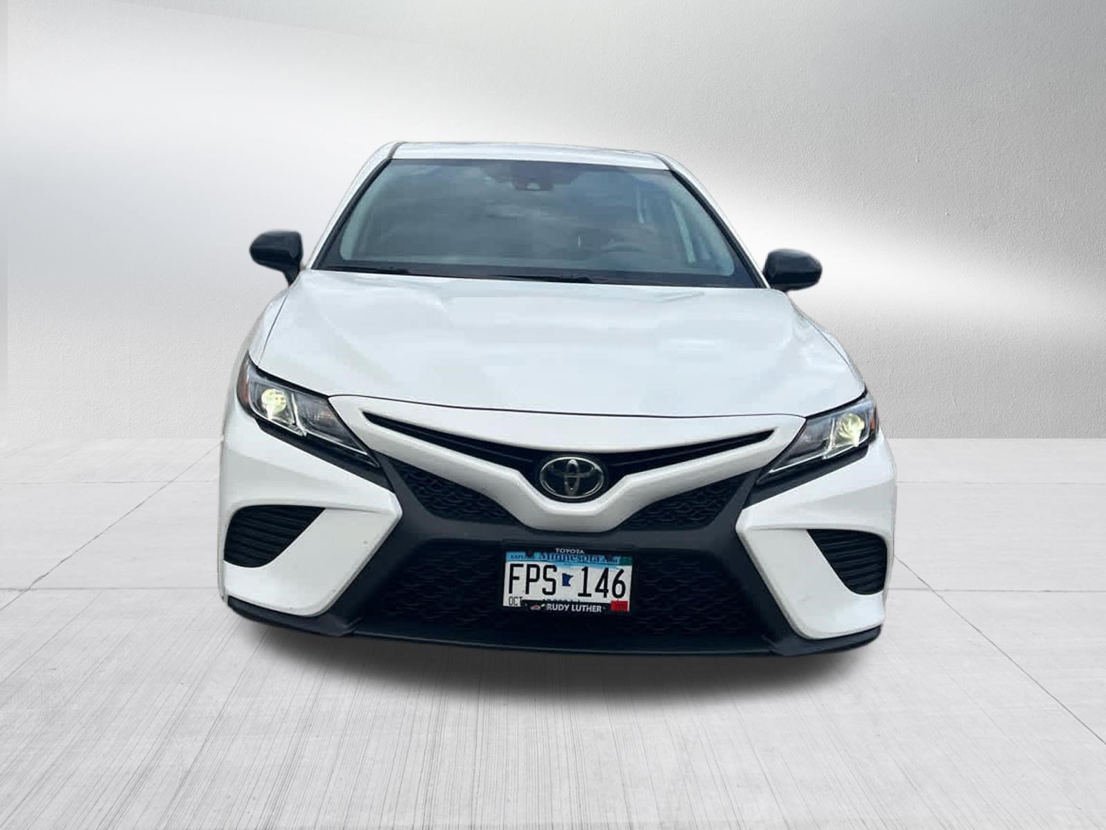 Certified 2020 Toyota Camry SE AWD/4WD image 2