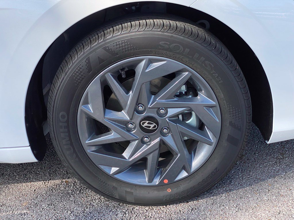 New 2026 Hyundai Elantra Hybrid FWD image 38