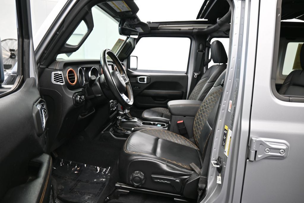 Used 2021 Jeep Wrangler Unlimited Sahara AWD/4WD image 11