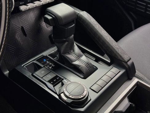 Certified 2024 Toyota Tacoma SR5 image 22