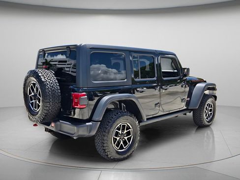 Used 2026 Jeep Wrangler Unlimited Rubicon AWD/4WD image 7