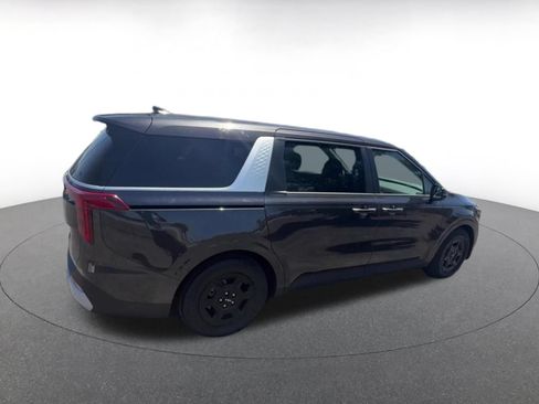Used 2026 Kia Carnival FWD image 11