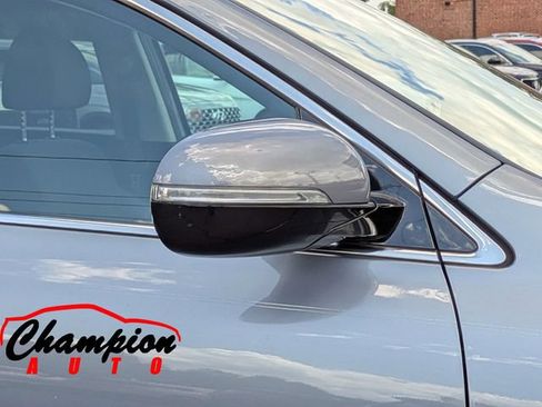 Used 2020 Kia Sorento LX FWD image 14