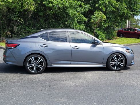 Used 2020 Nissan Sentra SR w/ Premium Package image 8