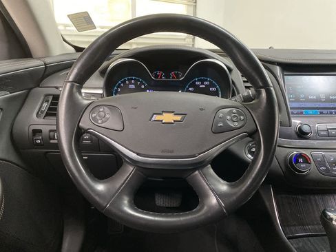 Used 2018 Chevrolet Impala LT image 20