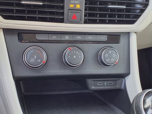 Used 2020 Volkswagen Jetta S image 18