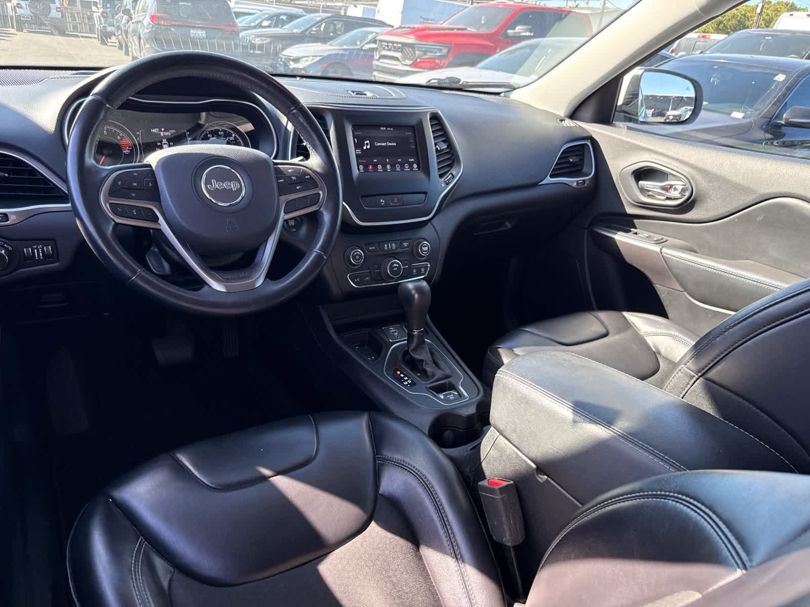 Used 2019 Jeep Cherokee Latitude Plus FWD image 21