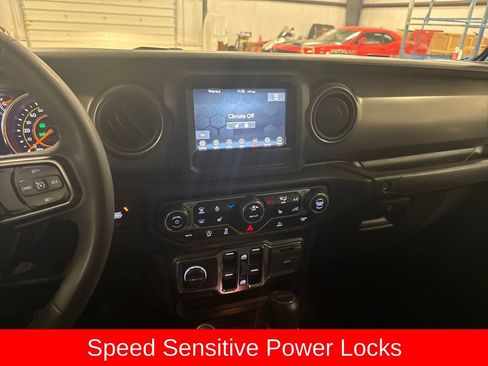 Used 2023 Jeep Gladiator Sport image 20