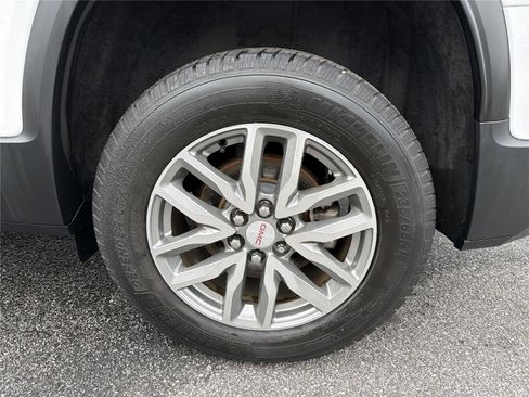 Used 2018 GMC Acadia SLE w/ Driver Alert Package I FWD image 21