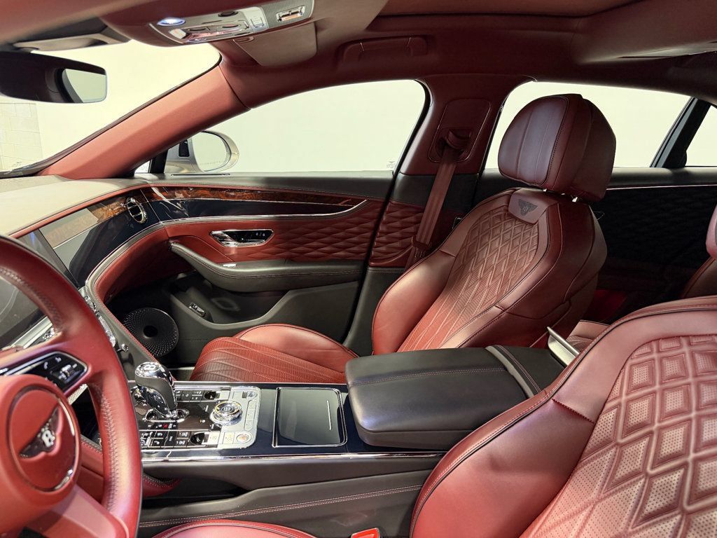 Used 2022 Bentley Flying Spur W12 AWD/4WD image 4