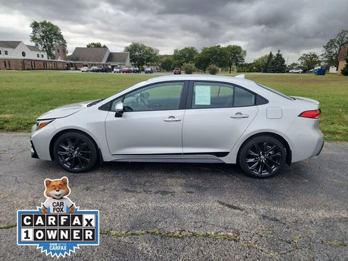 Used 2025 Toyota Corolla SE image 2