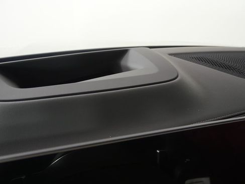 New 2026 BMW X6 xDrive40i w/ Climate Comfort Package image 24