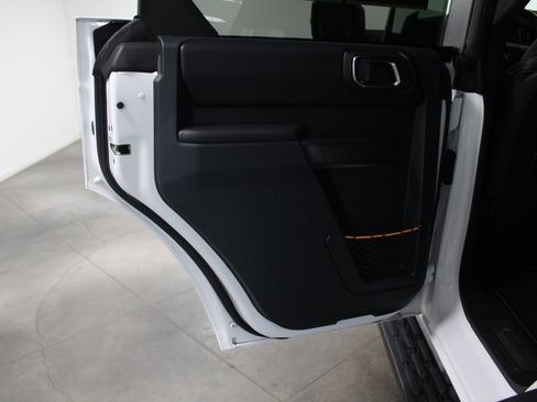 Used 2024 Ford Bronco Badlands image 28