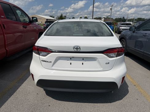 Used 2024 Toyota Corolla LE FWD image 6