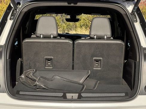 Certified 2022 Cadillac XT6 Sport w/ Technology Package image 28