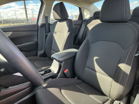 Used 2020 Kia Forte LXS image 7