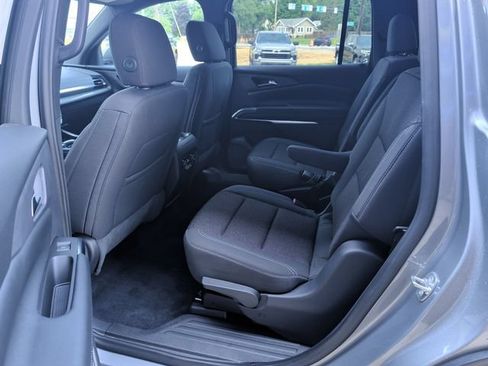 Used 2024 Chevrolet Traverse LT w/ LPO, Floor Liner Package AWD/4WD image 23