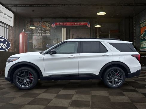 New 2026 Ford Explorer ST-Line w/ ST-Line Street Pack image 3