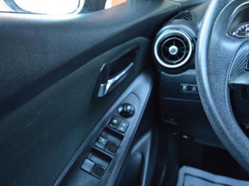 Used 2017 Toyota Yaris iA image 52