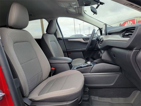 Certified 2022 Ford Escape SE image 24