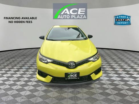 Used 2017 Toyota Corolla iM FWD image 3