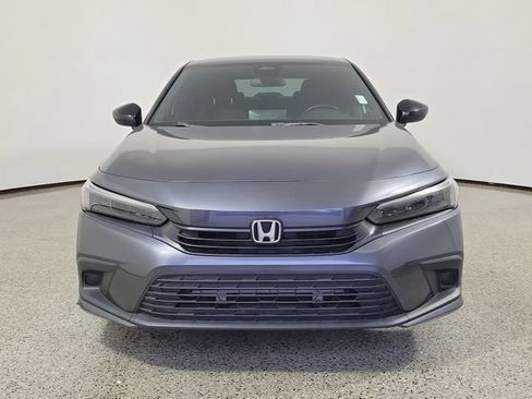 Used 2023 Honda Civic Sport image 3