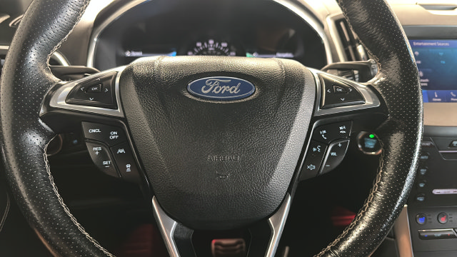 Used 2019 Ford Edge ST w/ Equipment Group 401A AWD/4WD image 16