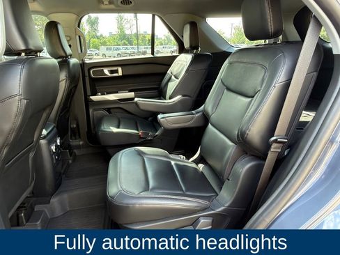 Used 2021 Ford Explorer XLT w/ Equipment Group 202A AWD/4WD image 12