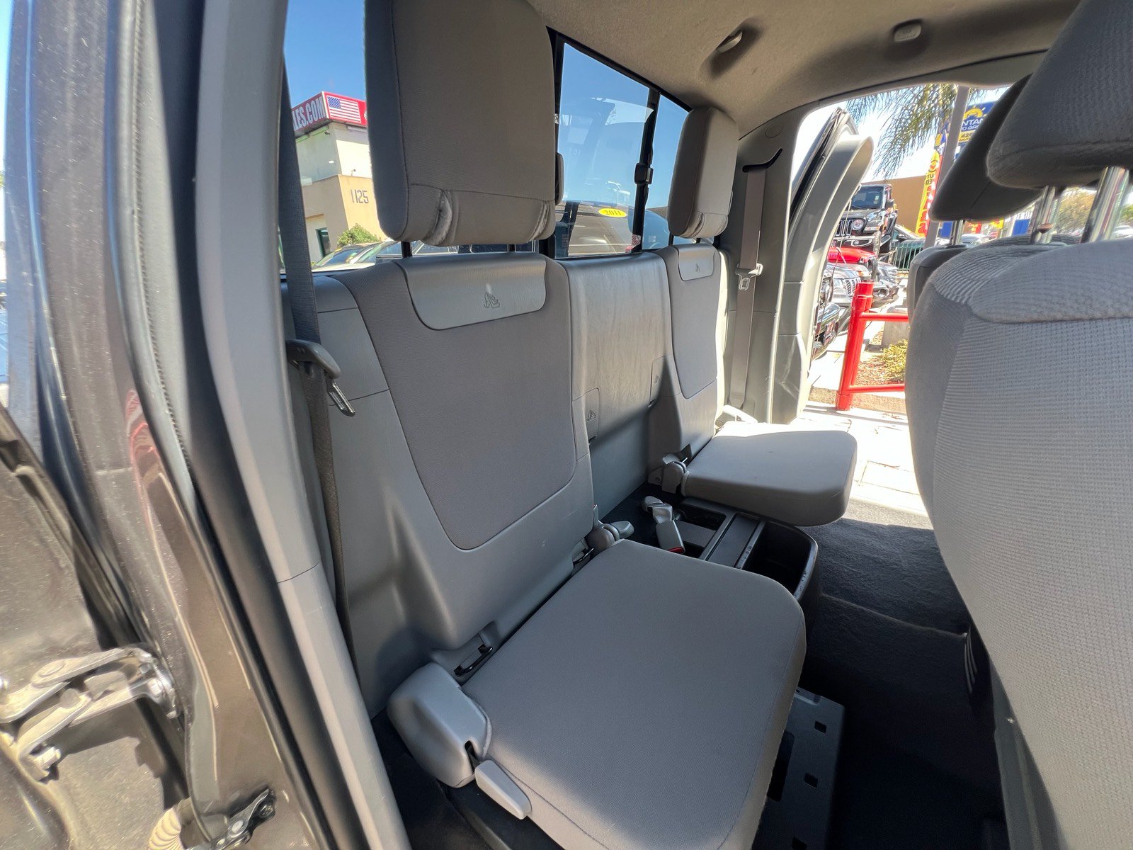 Used 2012 Toyota Tacoma PreRunner w/ SR5 Pkg RWD image 29