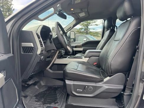 Used 2017 Ford F250 Lariat w/ Chrome Package AWD/4WD image 11