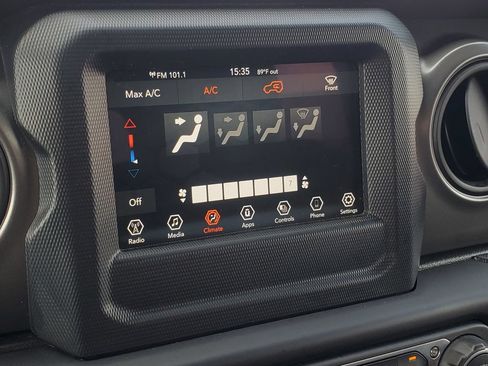 Used 2023 Jeep Wrangler Sport AWD/4WD image 17