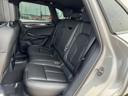 New 2025 Porsche Macan image 17