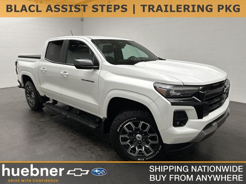 Used 2025 Chevrolet Colorado Z71 AWD/4WD image 1