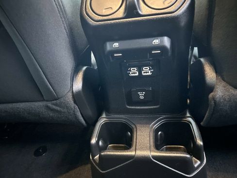 Used 2021 Jeep Wrangler Unlimited Sahara w/ LED Lighting Group image 13