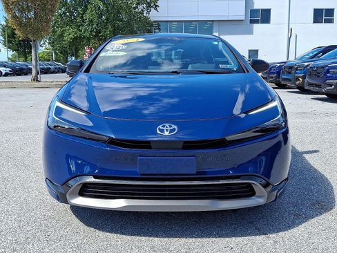 Used 2024 Toyota Prius XLE AWD/4WD image 2