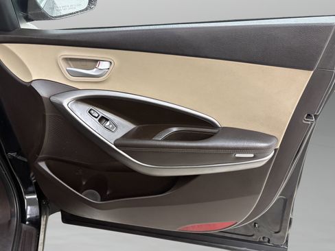 Used 2017 Hyundai Santa Fe Sport image 24