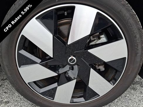 Certified 2024 Volvo XC60 T8 Plus w/ Climate Package AWD/4WD image 10