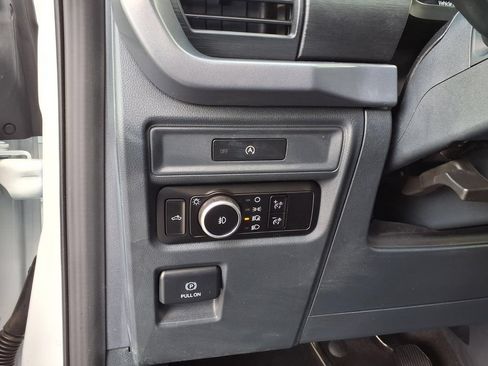 Used 2025 Ford F150 XLT w/ Equipment Group 301A Standard AWD/4WD image 27