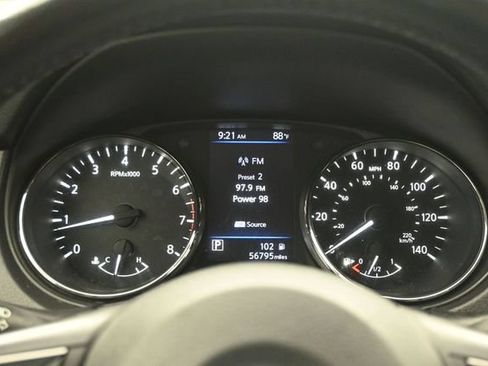 Used 2020 Nissan Rogue SV w/ Premium Package FWD image 15