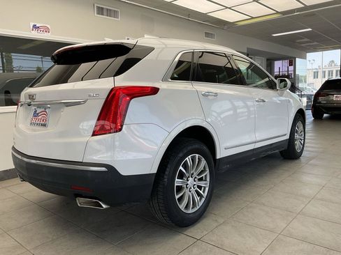 Used 2017 Cadillac XT5 Luxury w/ Driver Awareness Package AWD/4WD image 5
