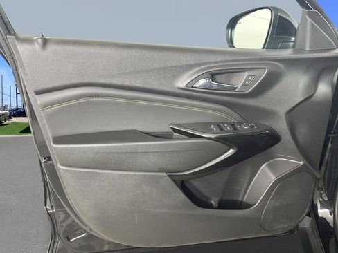 Used 2024 Chevrolet Trax LT w/ Driver Confidence Package FWD image 15